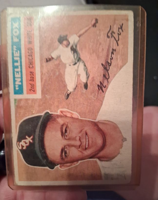 1956 Topps #118 Nellie Fox — front