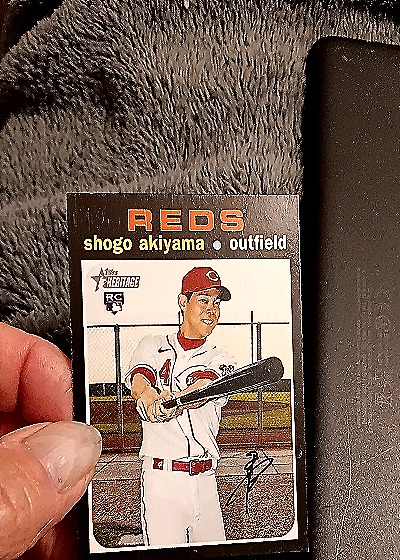 2020 Topps Heritage High Number #527 Shogo Akiyama — front