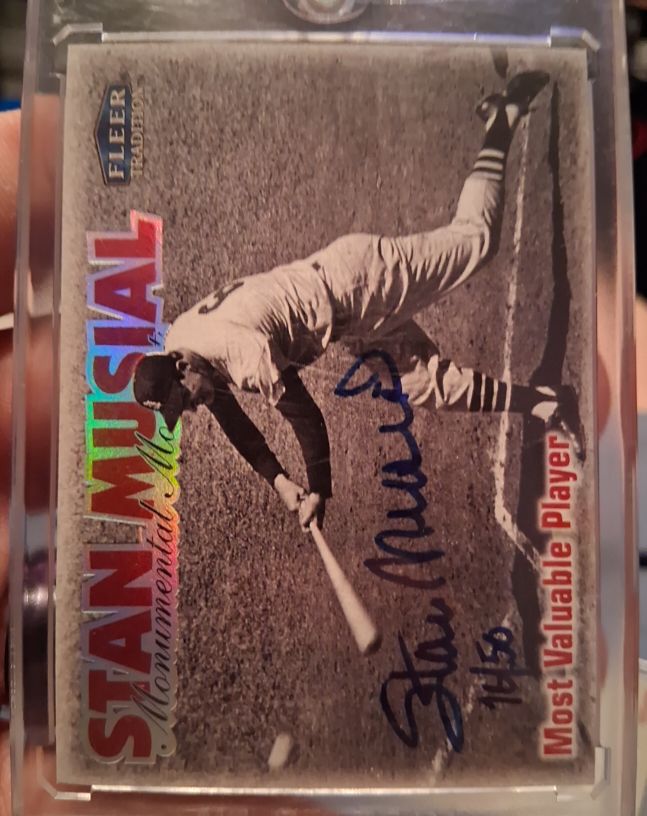 1999 Fleer Tradition Stan Musial Monumental Moments #8SM Stan Musial — front