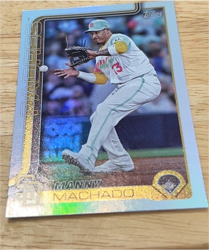 2025 Topps #215 Manny Machado — front