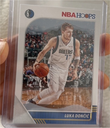2019-20 Panini NBA Hoops #39 Luka Dončić — front