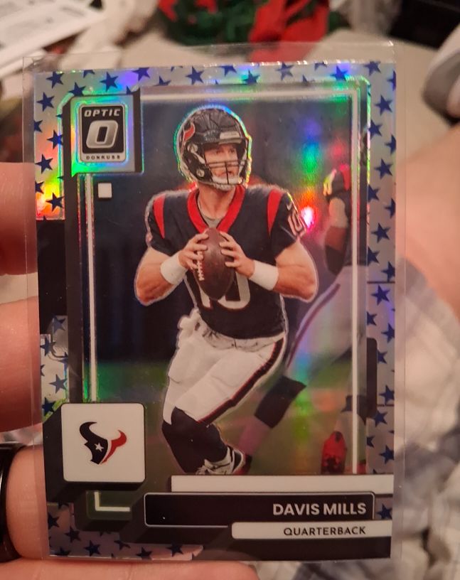 2022 Panini Donruss Optic #76 Davis Mills — front