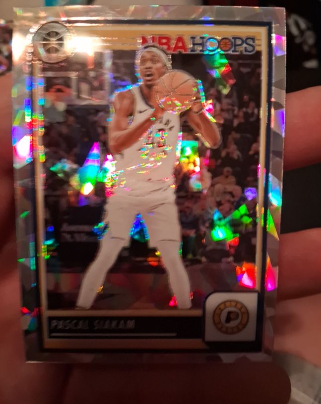 2023-24 Panini NBA Hoops Premium Stock #184 Pascal Siakam — front