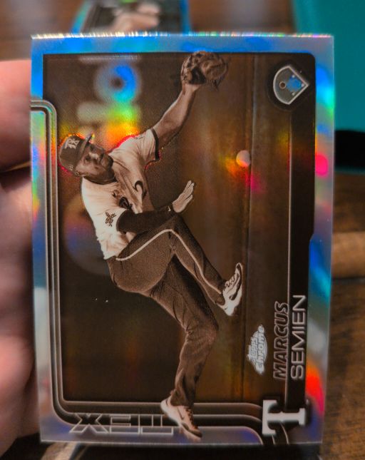 2025 Topps Chrome #27 Marcus Semien — front