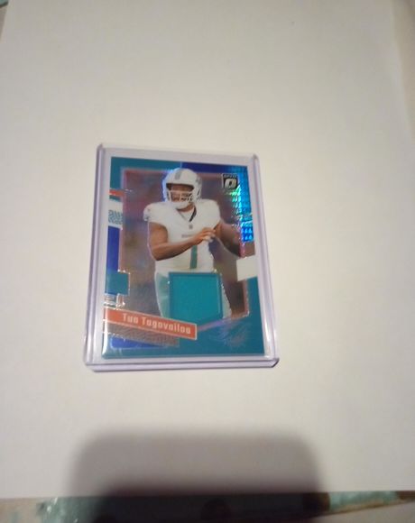 2023 Panini Donruss Optic Threads #DT-TT Tua Tagovailoa — front