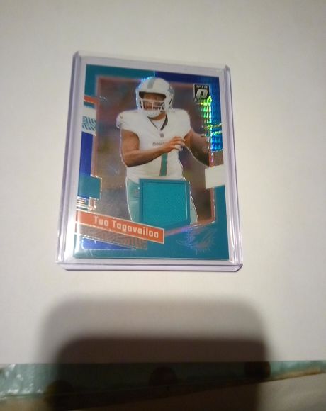 2023 Panini Donruss Optic Threads #DT-TT Tua Tagovailoa — front