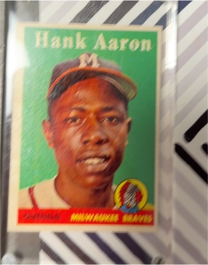 1958 Topps #30 Hank Aaron Milwaukee Braves — front