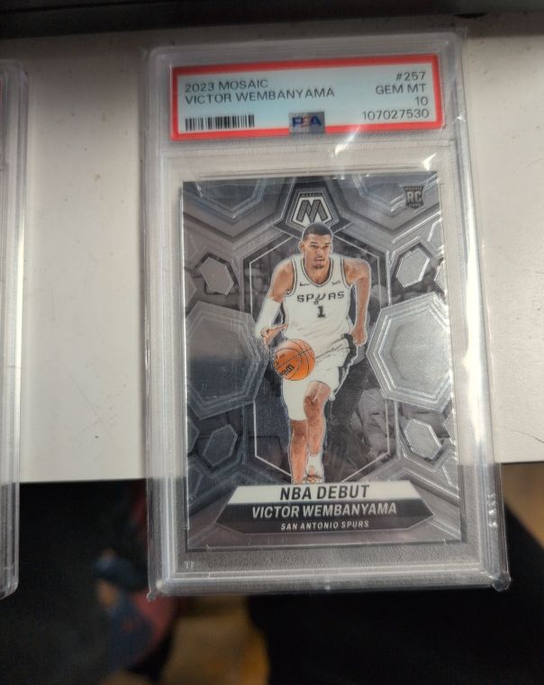 2023-24 Panini Mosaic NBA Debut #257 Victor Wembanyama — front