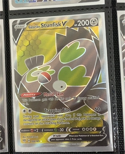 2020 Pokémon Darkness Ablaze #184 Galarian Stunfisk V — front