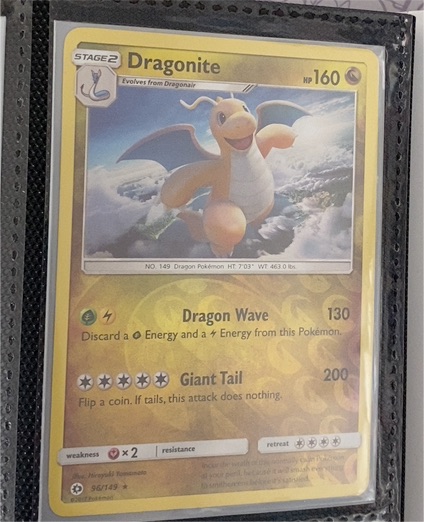 2017 Pokémon TCG Sun & Moon #96 Dragonite — front