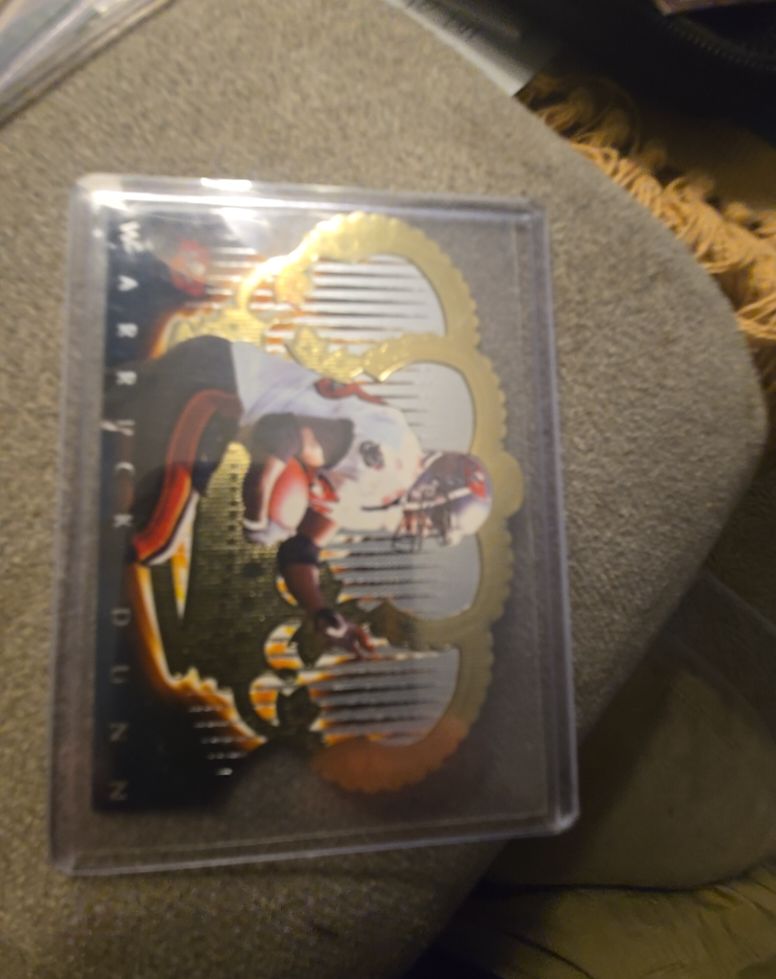 1999 Pacific Crown Royale Die-Cut #119 Tony Gwynn — front