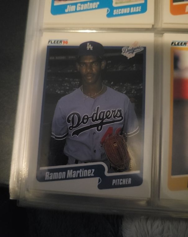 1990 Fleer #402 Ramon Martinez — front