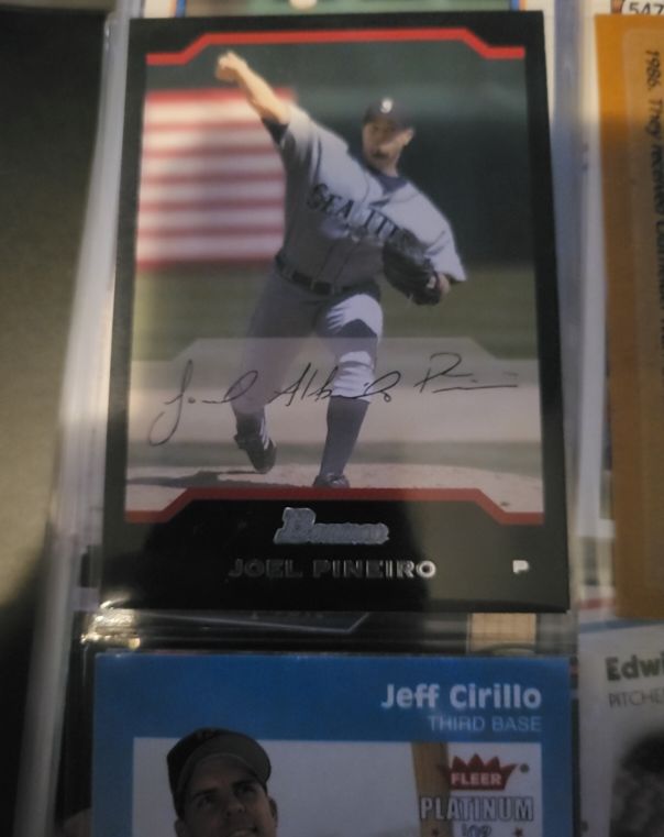 2004 Bowman #P Joel Pineiro — front