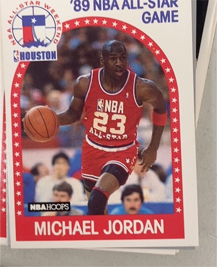 1989 NBA Hoops #21 Michael Jordan — front