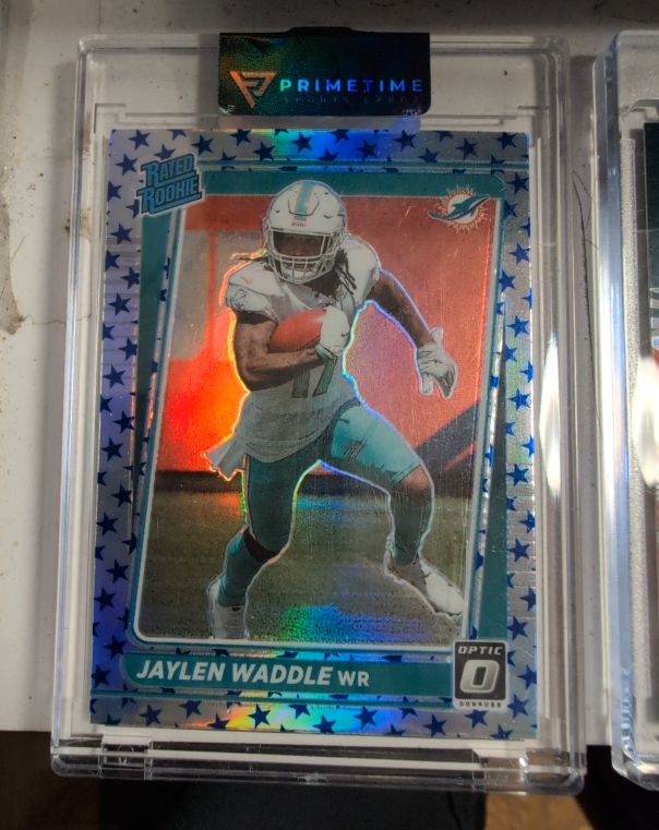 2021 Panini Donruss Optic #208 Jaylen Waddle — front