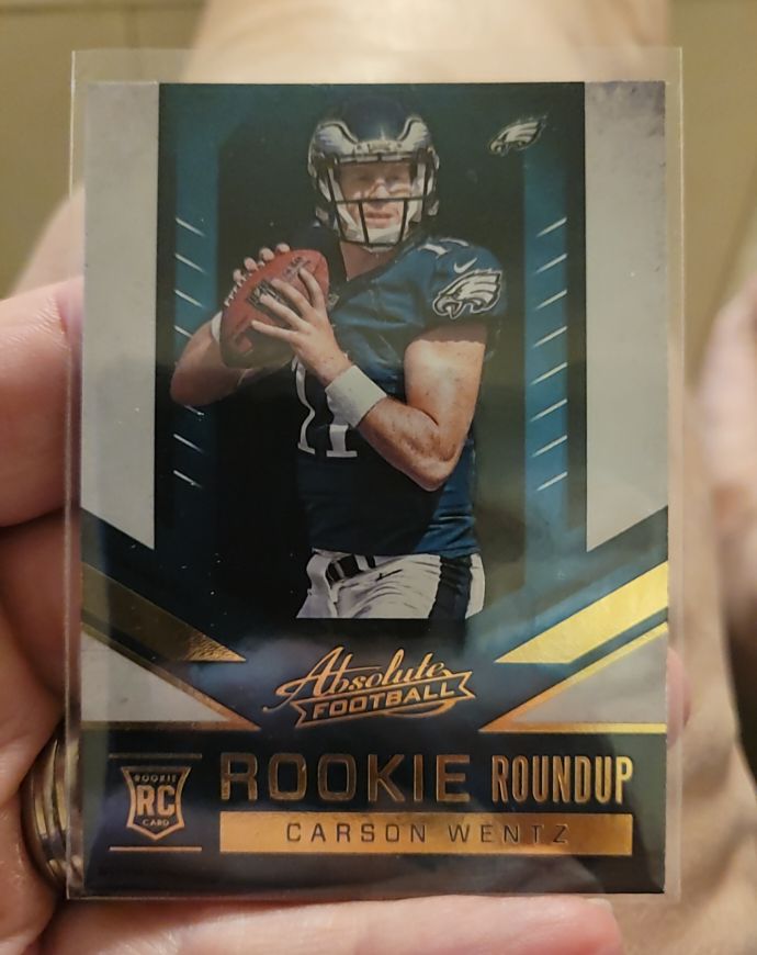 2016 Panini Absolute Rookie Roundup #1 Carson Wentz — front