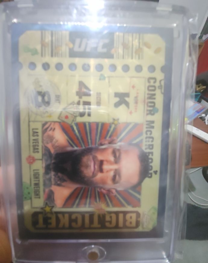 2025 Topps Chrome UFC Big Ticket #BTT-11 Conor McGregor — front