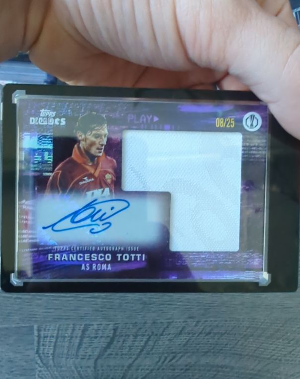 2025 Topps Decades #08/25 Francesco Totti — front