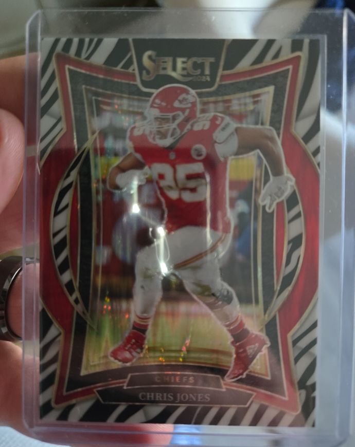 2024 Panini Select Concourse #19 Chris Jones — front