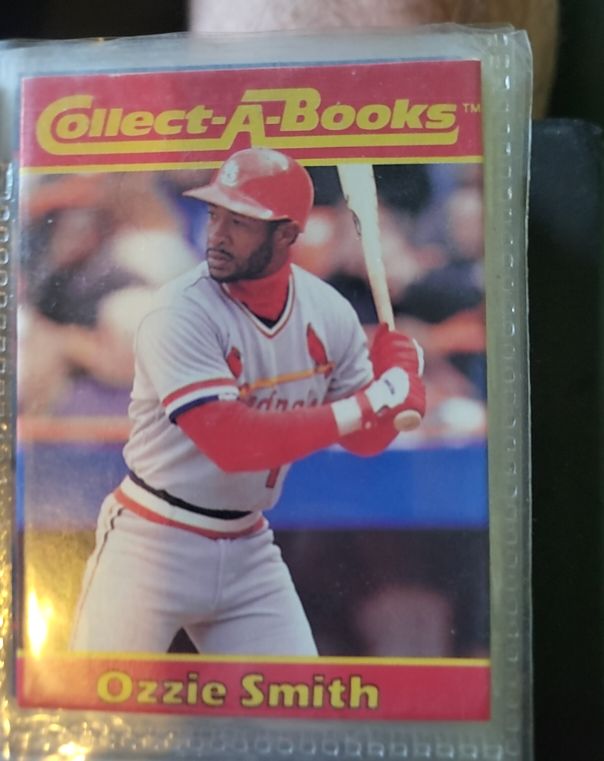 1990 CMC Collect-A-Books #5 Ozzie Smith — front