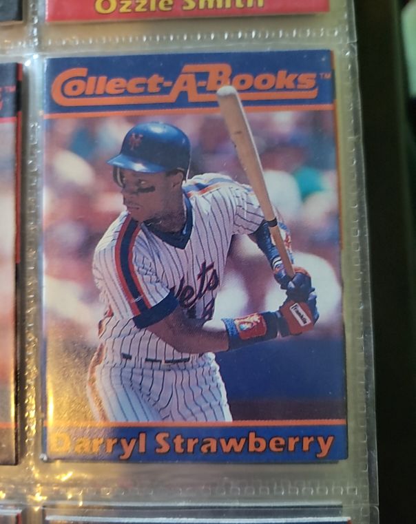 1990 CMC Collect-A-Books #20 Darryl Strawberry — front