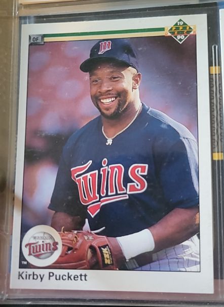 1990 Upper Deck #236 Kirby Puckett — front