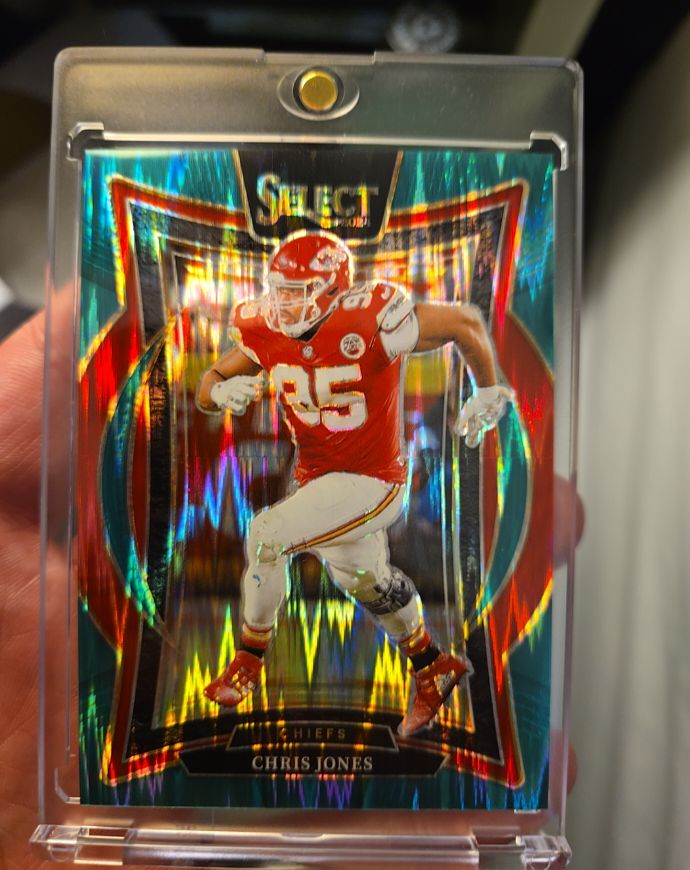 2024 Panini Select Concourse #19 Chris Jones — front