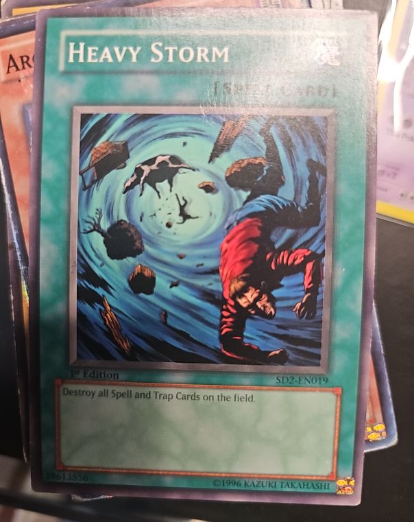1996 Yu-Gi-Oh! SD2-EN019 Heavy Storm — front