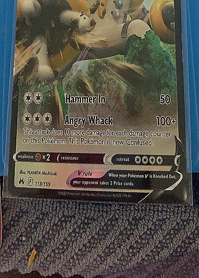 2021 Pokémon TCG Sword & Shield Battle Styles #113 Stoutland V — front