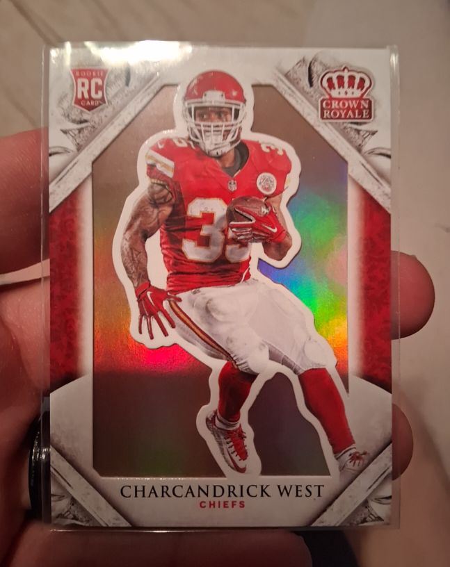 2015 Panini Crown Royale #128 Charcandrick West — front