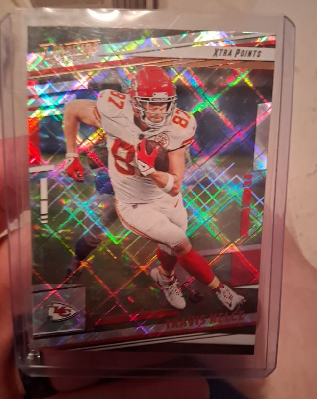 2023 Panini Mosaic #113 Travis Kelce — front
