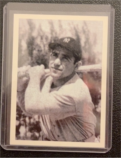 1999 Topps Stars Rookie Reprints #3 Yogi Berra — front