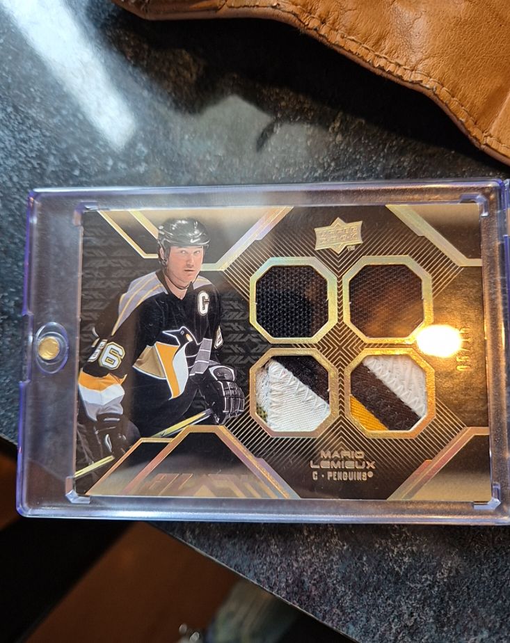 2008-09 Upper Deck Black Quad Jerseys Mario Lemieux — front