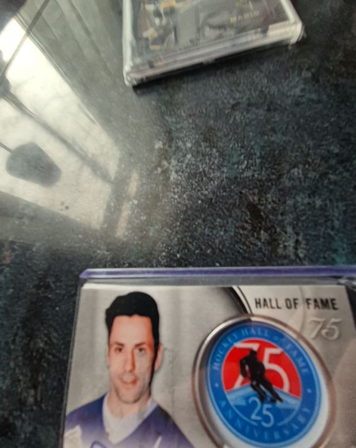 2018-19 Upper Deck The Cup Hockey HOF 75th Anniversary Doug Gilmour Auto — front