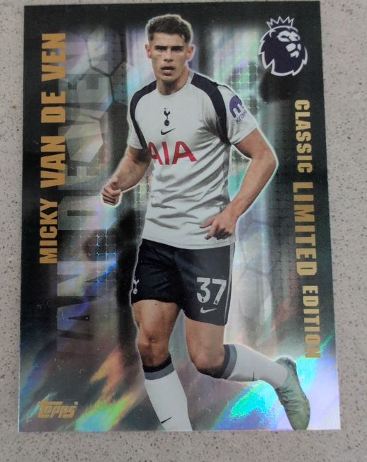 2025 Topps Premier League #LE16 Micky van de Ven — front