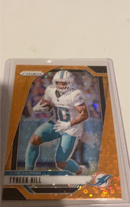 2024 Panini Prizm #10 Tyreek Hill — front