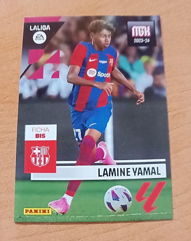 2023-24 Panini Megacracks La Liga EA Sports #108 BIS Lamine Yamal — front