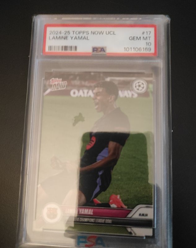 2024-25 Topps Now UCL #17 Lamine Yamal — front
