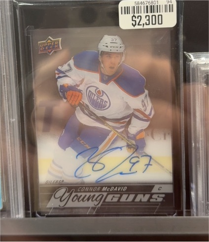 2015-16 Upper Deck #201 Connor McDavid Young Guns Rookie RC — front