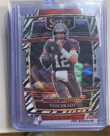 2021 Panini Select Concourse Die Cut Silver Prizm Tom Brady — front