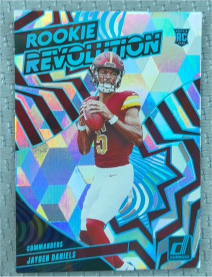 2024 Panini Donruss Rookie Revolution #9 Jayden Daniels — front