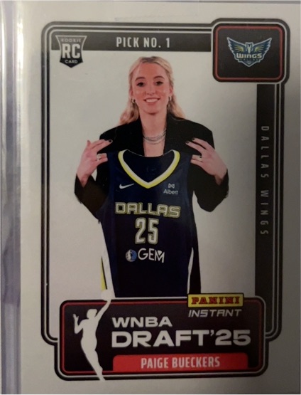2025 Panini Instant WNBA Draft Night #DN-1 Paige Bueckers — front