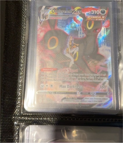 2022 Pokémon Sword & Shield Brilliant Stars #TG23 Umbreon VMAX — front