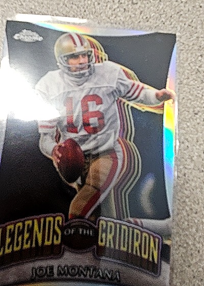 2024 Topps Chrome Legends of the Gridiron #LOG-10 Joe Montana — front