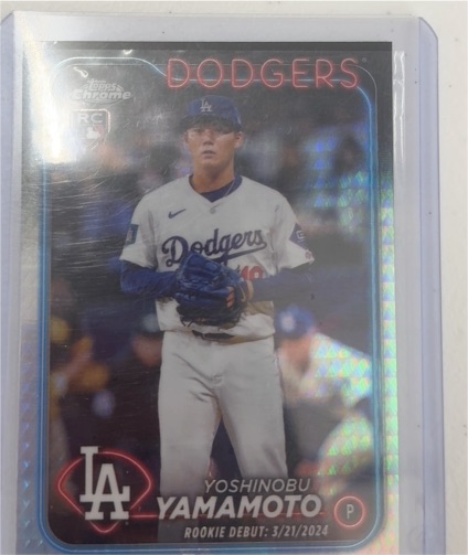 2024 Topps Chrome Update #USC108 Yoshinobu Yamamoto — front