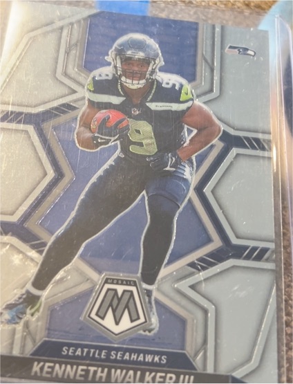 2022 Panini Mosaic #308 Kenneth Walker III Rookie Silver Prizm Seahawks RC — front