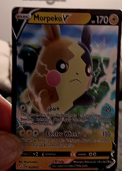 2020 Pokémon TCG Sword & Shield Base Set #079 Morpeko V — front