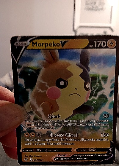 2021 Pokémon TCG Shining Fates #037 Morpeko V — front