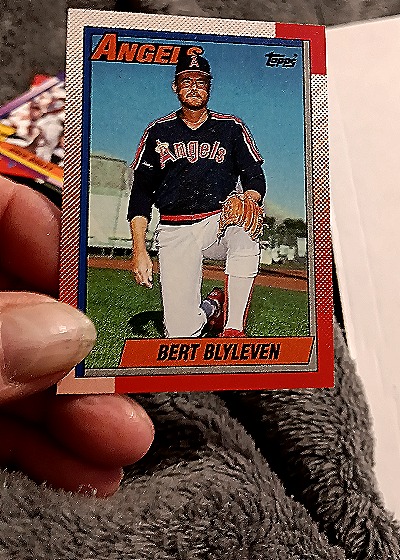 1990 Topps #400 Bert Blyleven — front