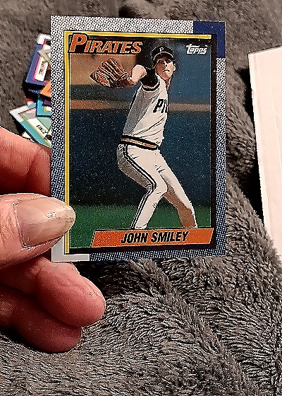 1990 Topps #568 John Smiley — front